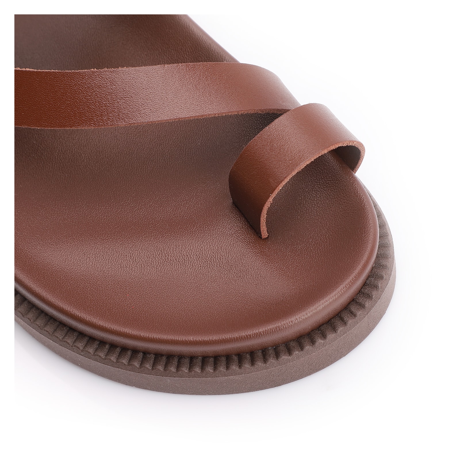Papete Toe Ring Couro Marrom