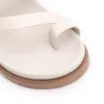 Papete Toe Ring Couro Off White - imagem 6