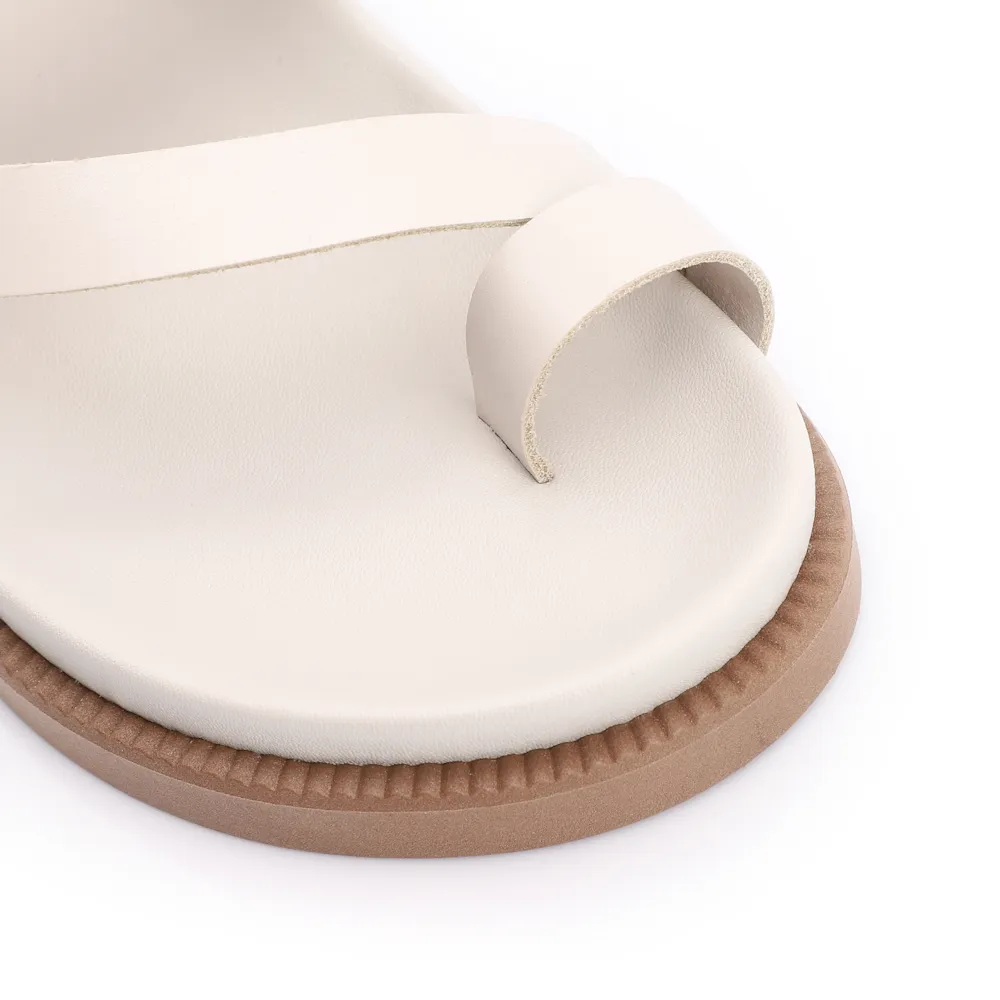 Papete Toe Ring Couro Off White - imagem 6