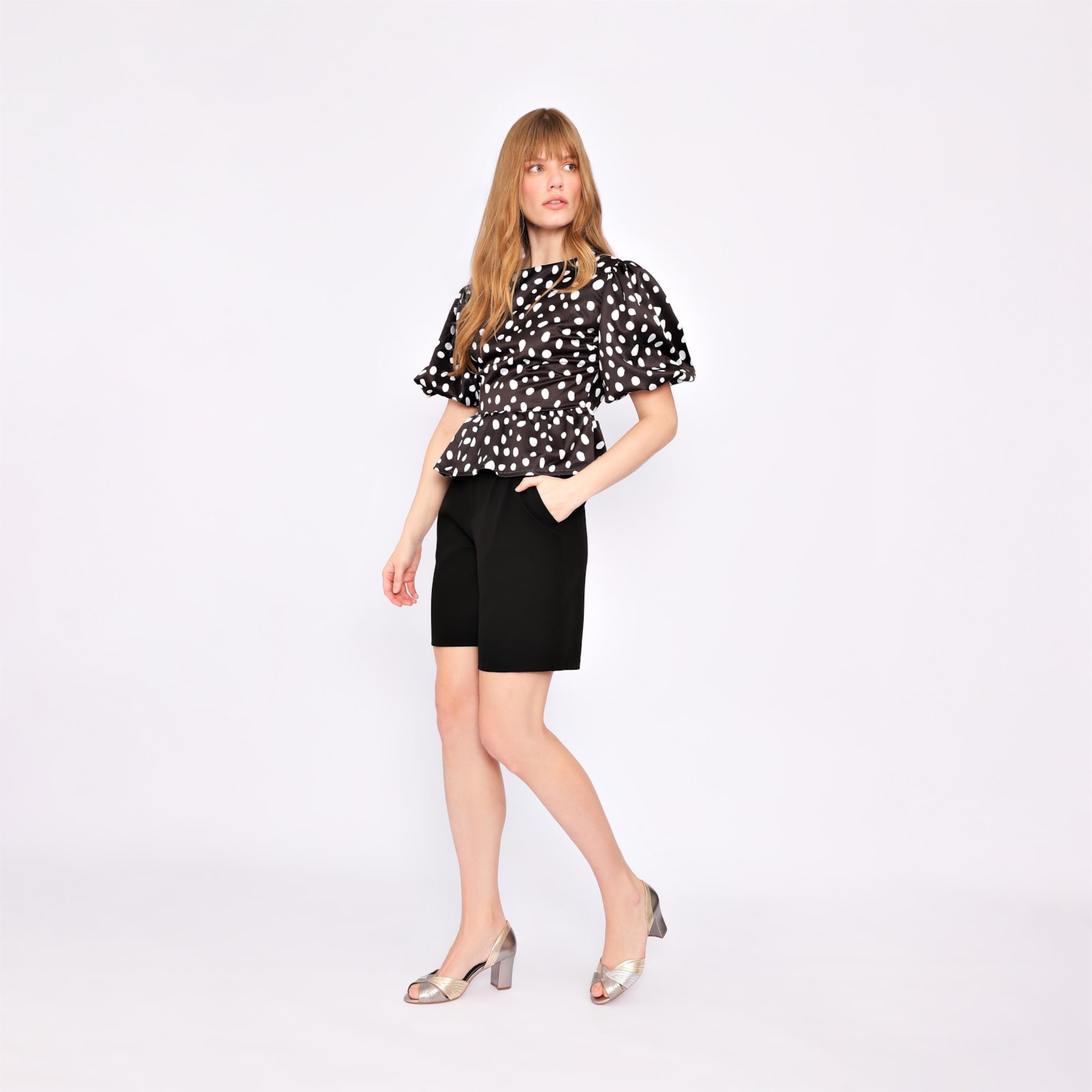 Peep Toe Folha Couro Prata/Dourado/Grafite