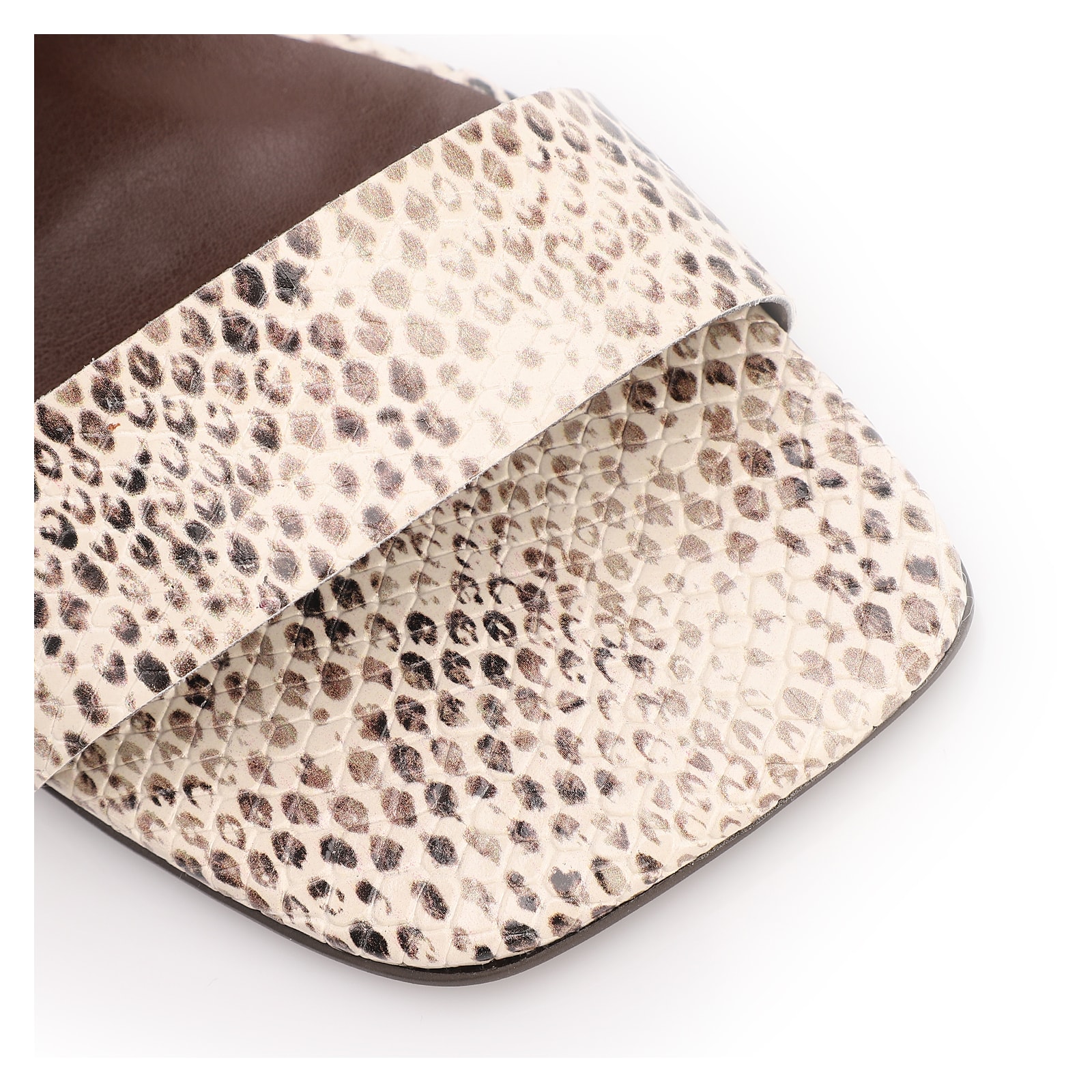 Rasteirinha Animal Print Salto Baixo Alt Pytthon