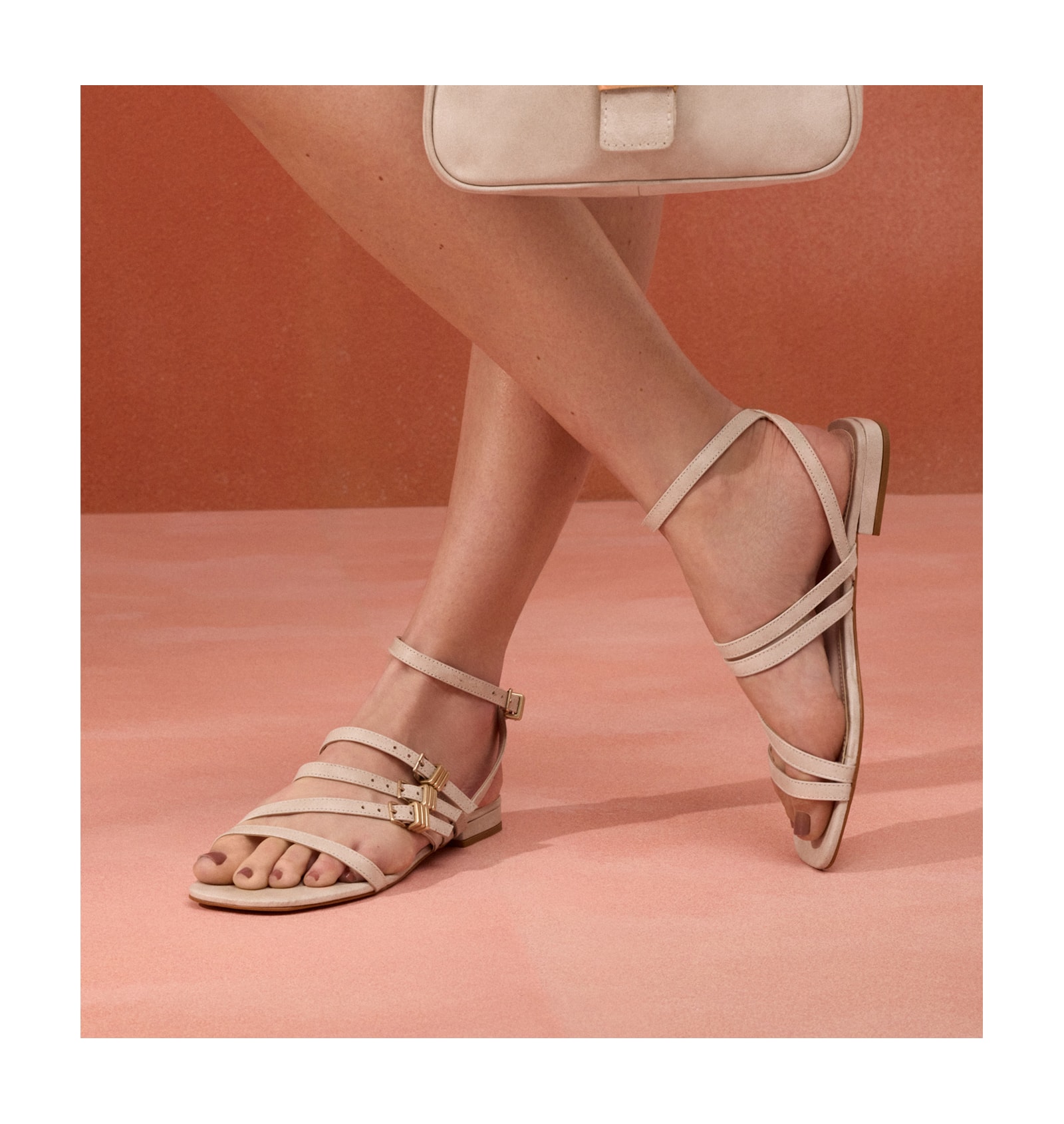 Rasteirinha Couro Estonado Off White