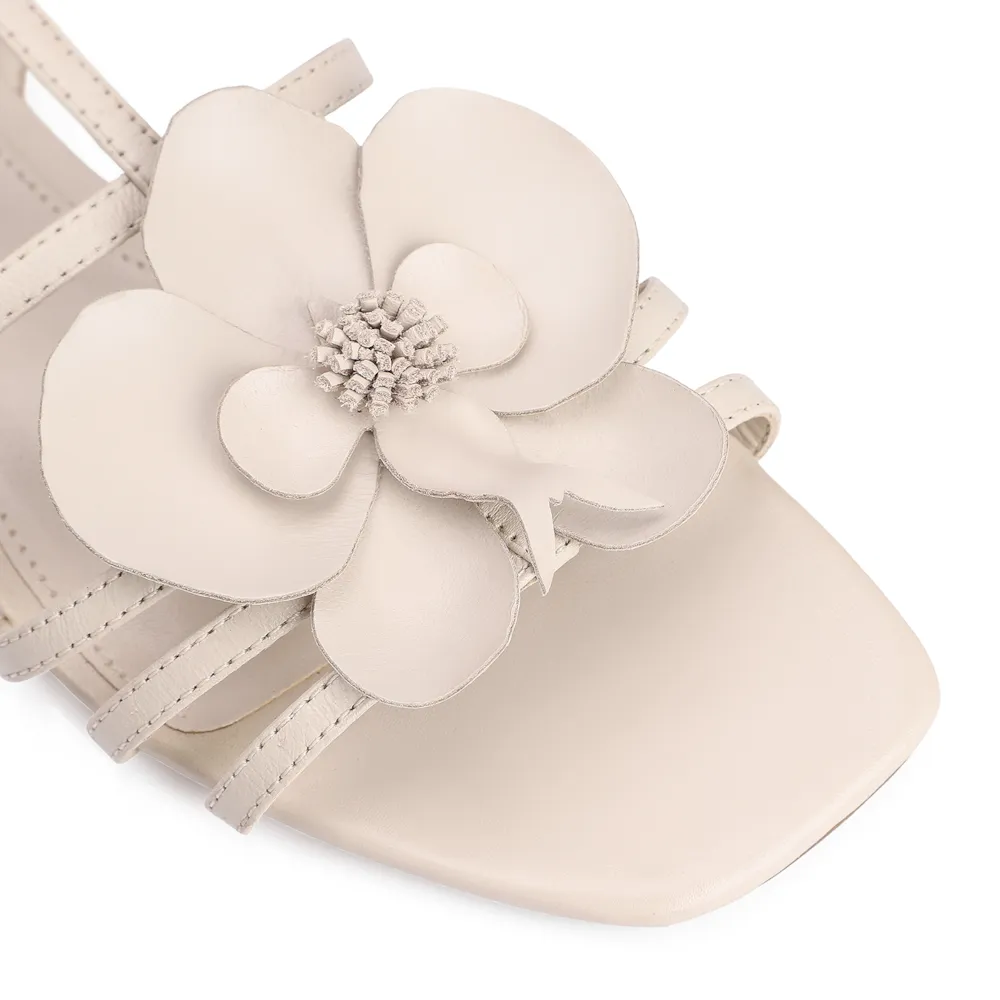 Rasteirinha Flor Couro Off White - imagem 6