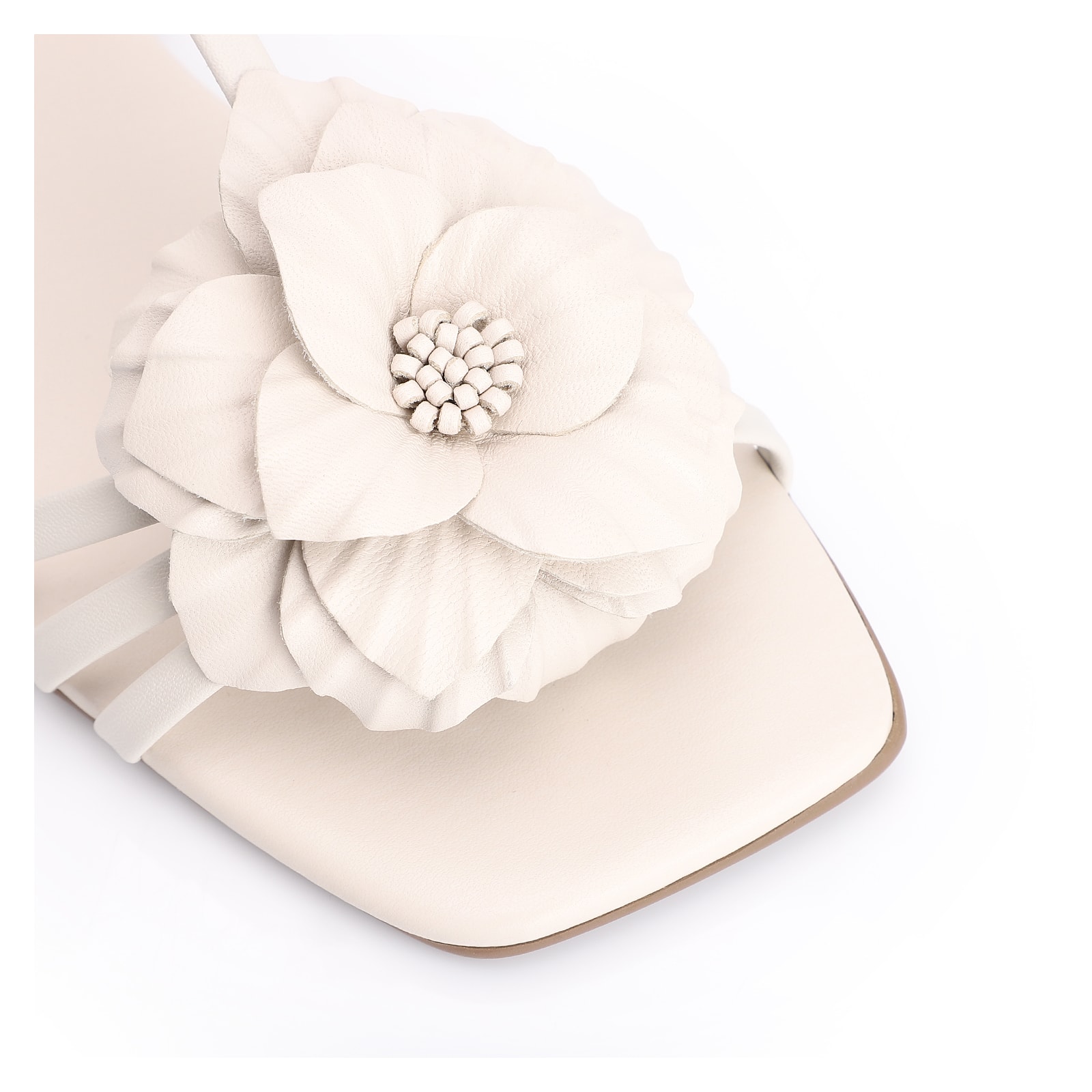 Rasteirinha Flor Couro Off White/Alt Off White