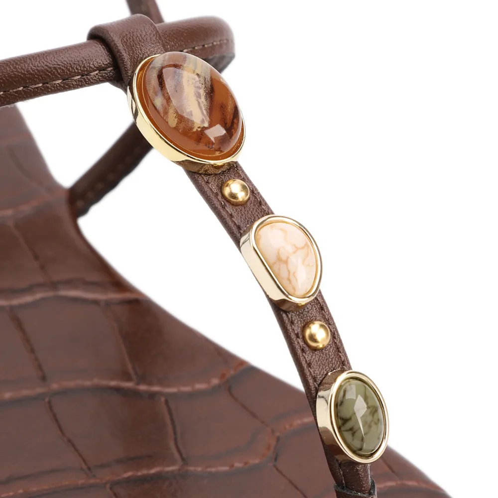 Rasteirinha Marrom Alt Croco Pedras - imagem 7