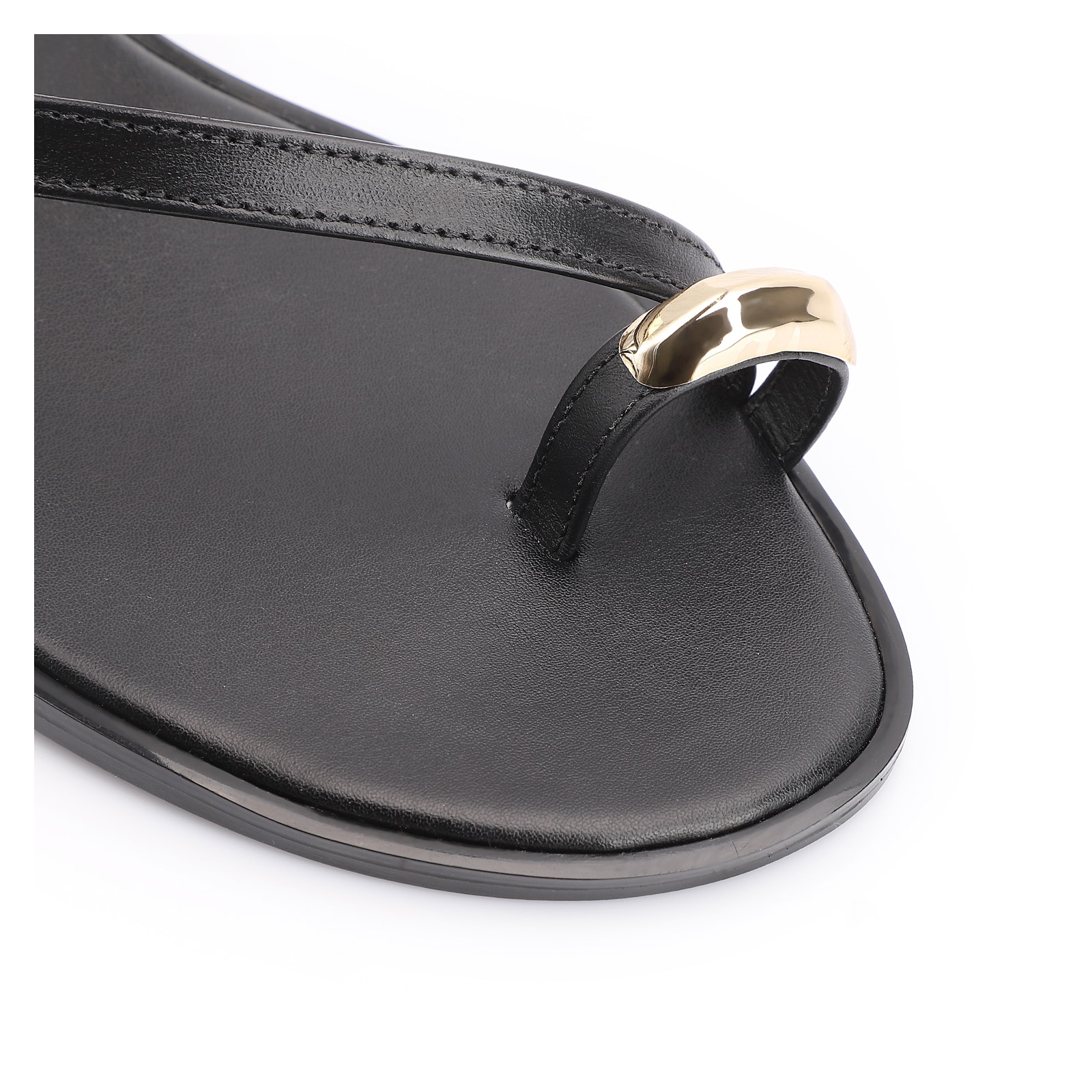 Rasteirinha Toe Ring Couro Preto