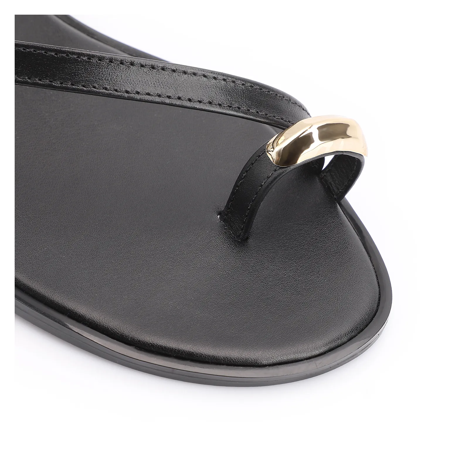 Rasteirinha Toe Ring Couro Preto