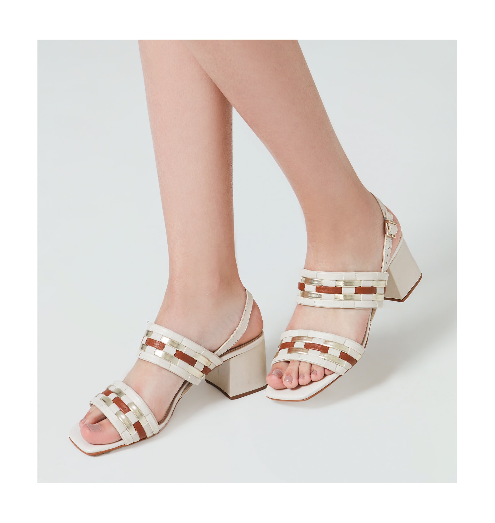 Sandália Alt Off White