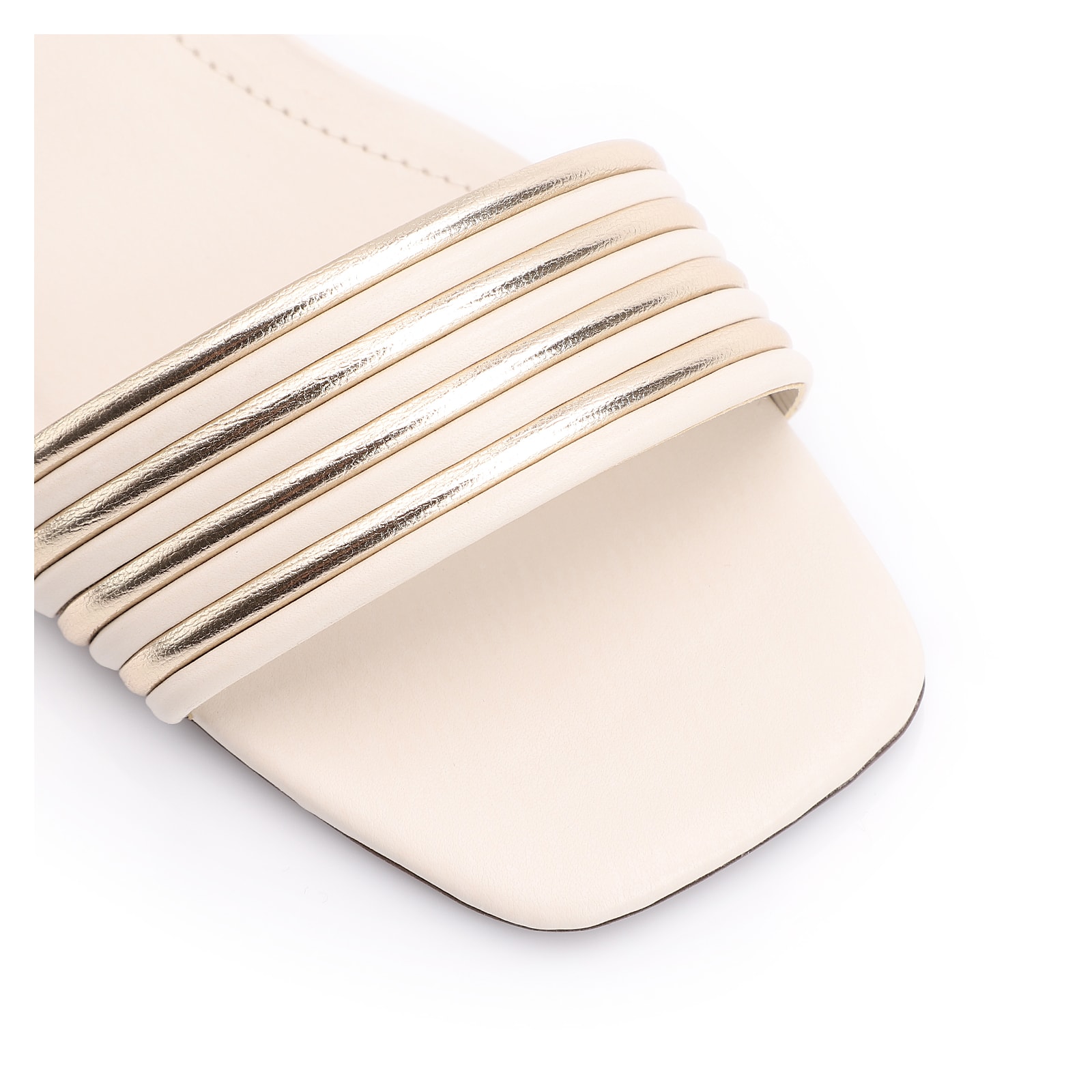 Sandália Alt Off White/Alt Dourado