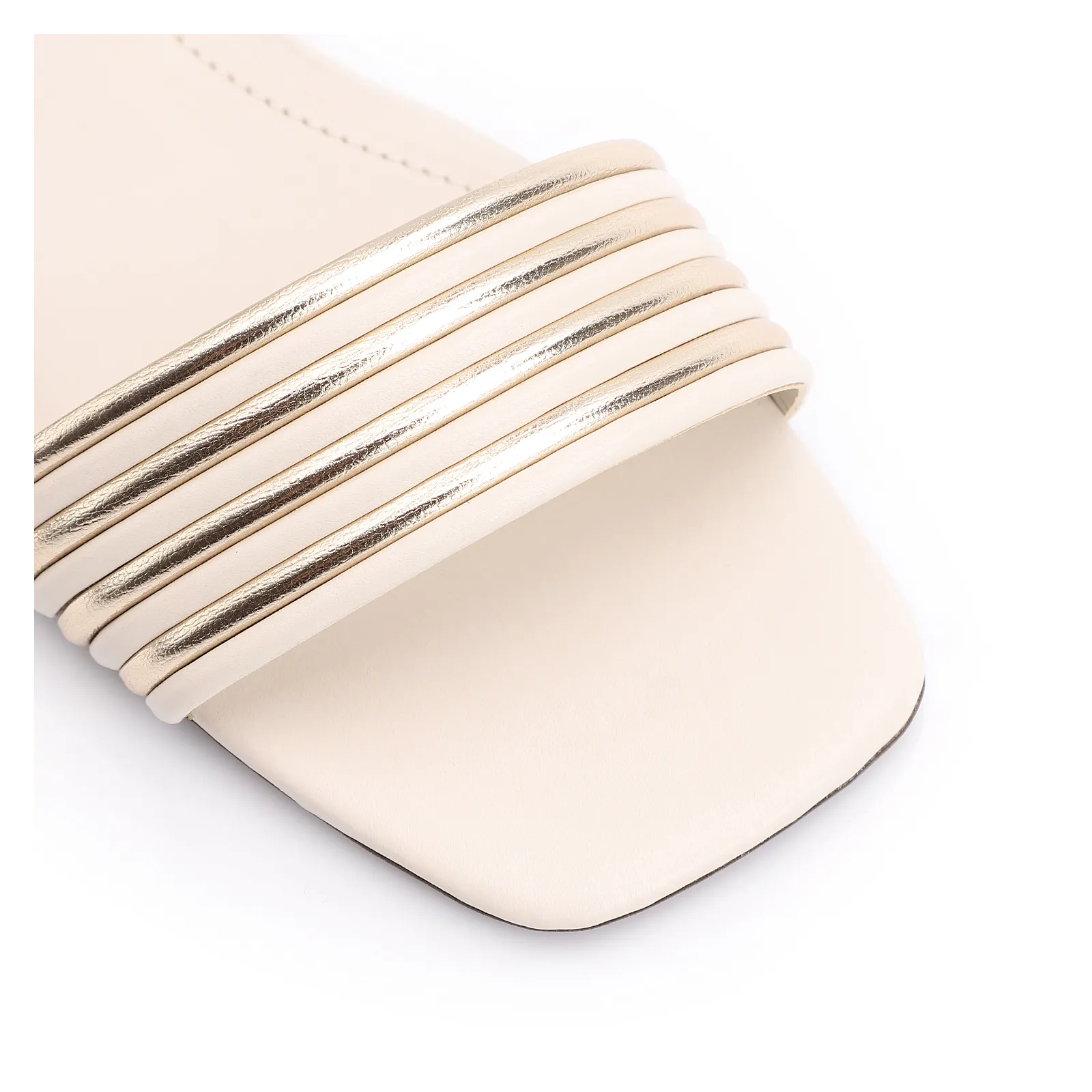 Sandália Alt Off White/Alt Dourado