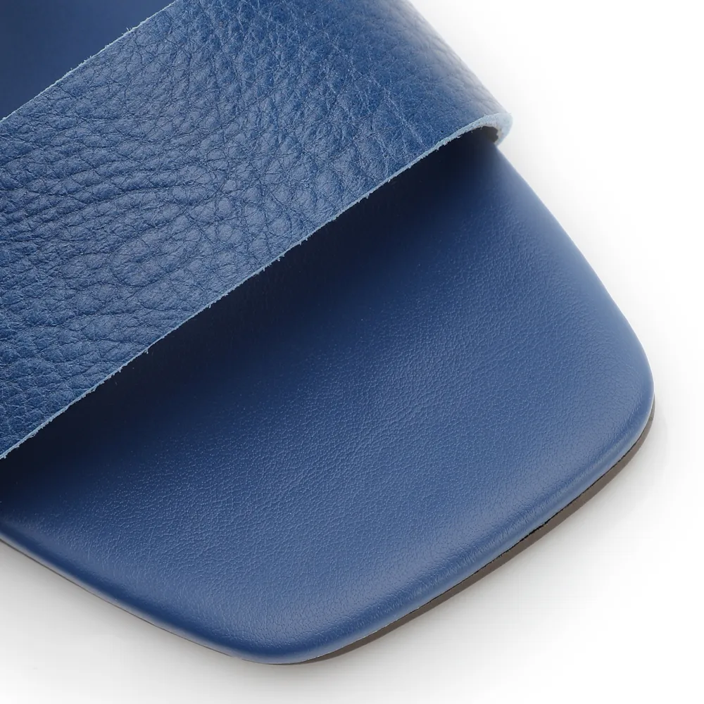 Sandália Azul Salto Bloco Médio Couro Antique Metal - imagem 7