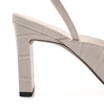 Sandália Couro Croco Off White - imagem 8
