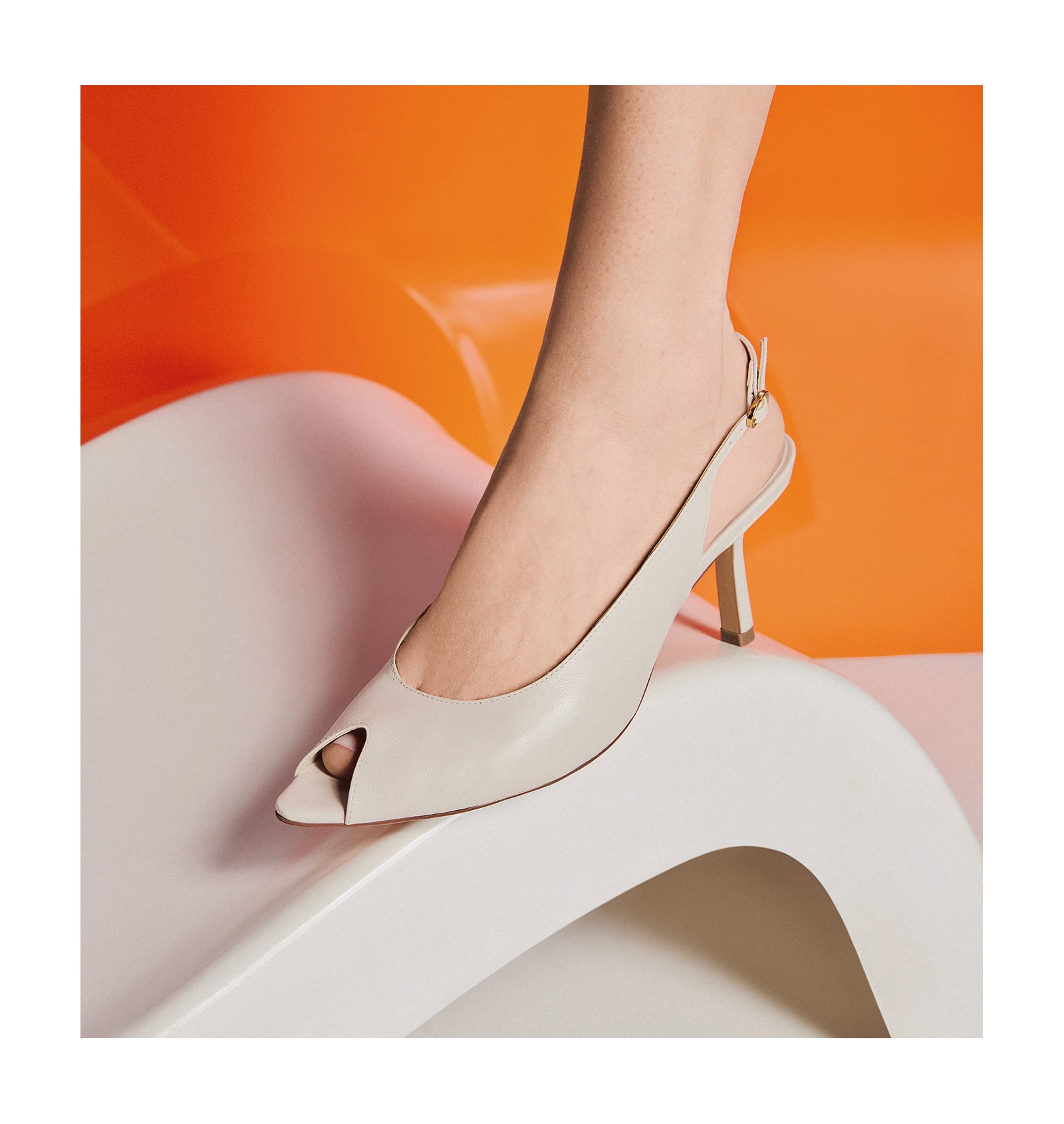 Sandália Couro Off White