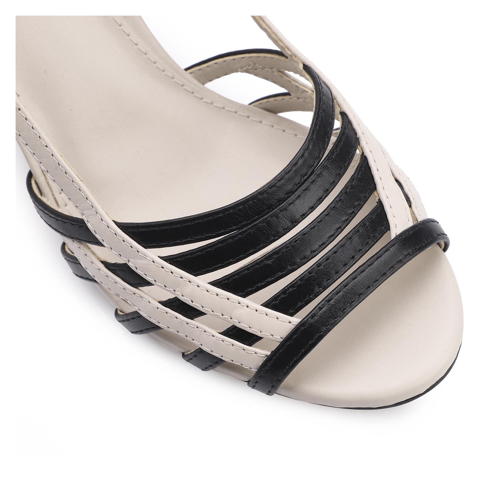 Sandália Couro Off White/Preto