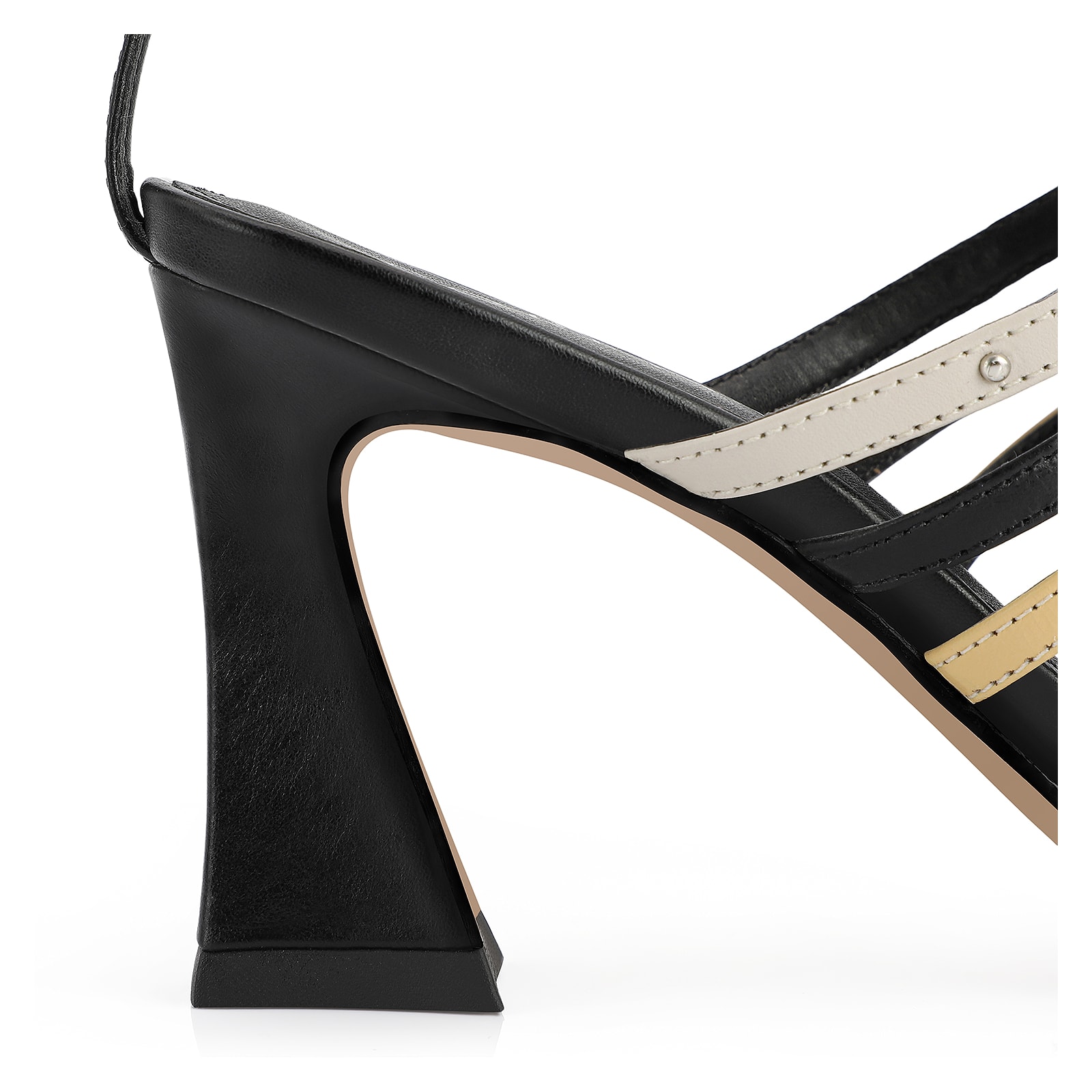 Sandália Couro Preto / Off White / Amarelo