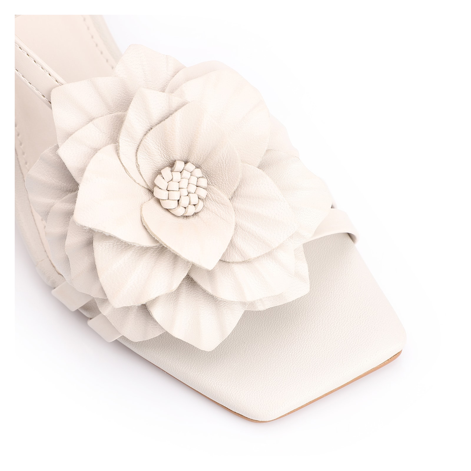 Sandália Flor Couro Off White/Alt Off White