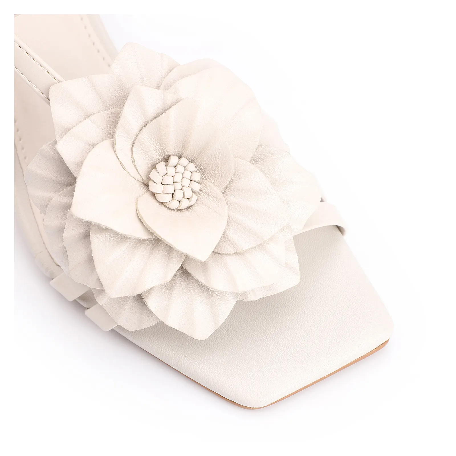 Sandália Flor Couro Off White/Alt Off White
