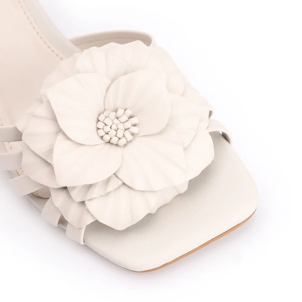 Sandália Flor Couro Off White/Alt Off White - imagem 7