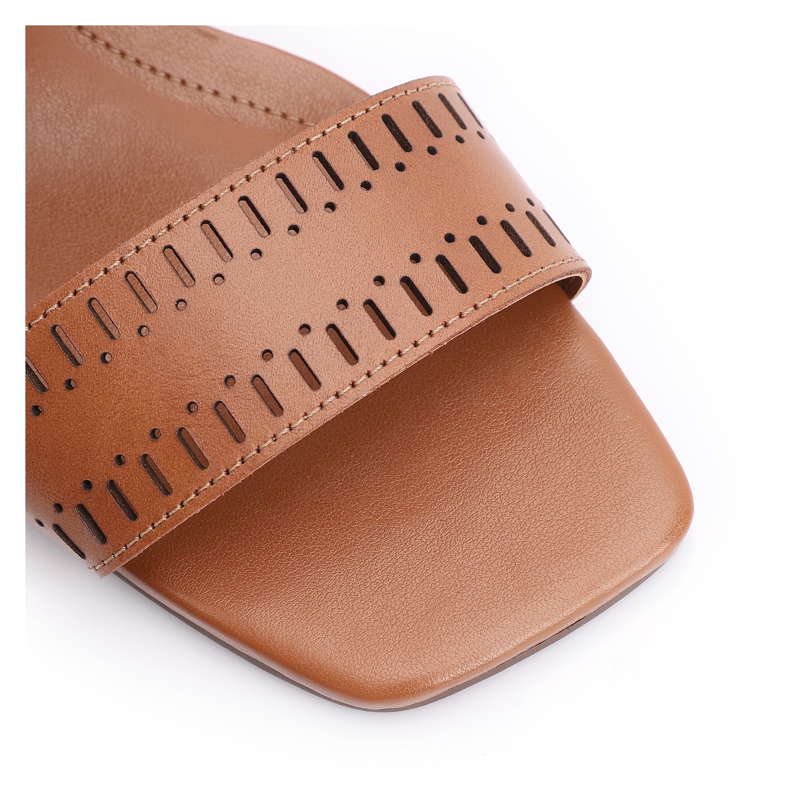 Sandália Laser Cut Couro Marrom