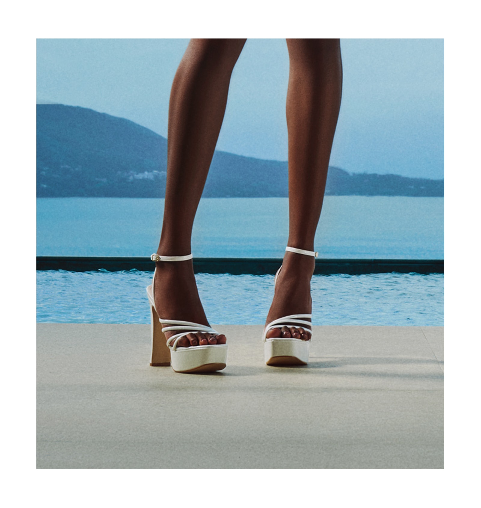 Sandália Meia Pata Alternativo Verniz Off White