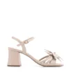 Sandália Off White Salto Bloco Médio Alt/Couro Aplique Flor - imagem 2