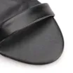 Sandália Preta Salto Fino Médio Couro Calcanhar Fechado - imagem 6
