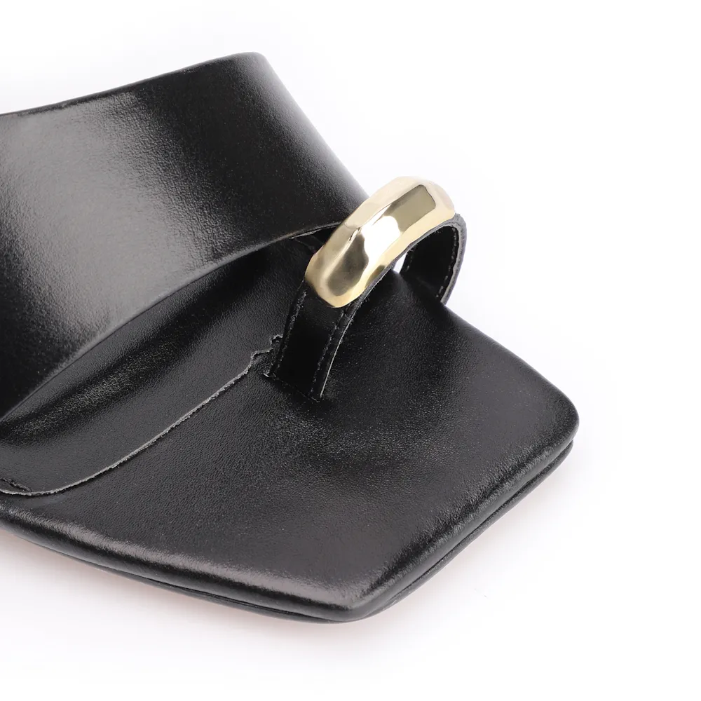 Sandália Toe Ring Couro Preto - imagem 7