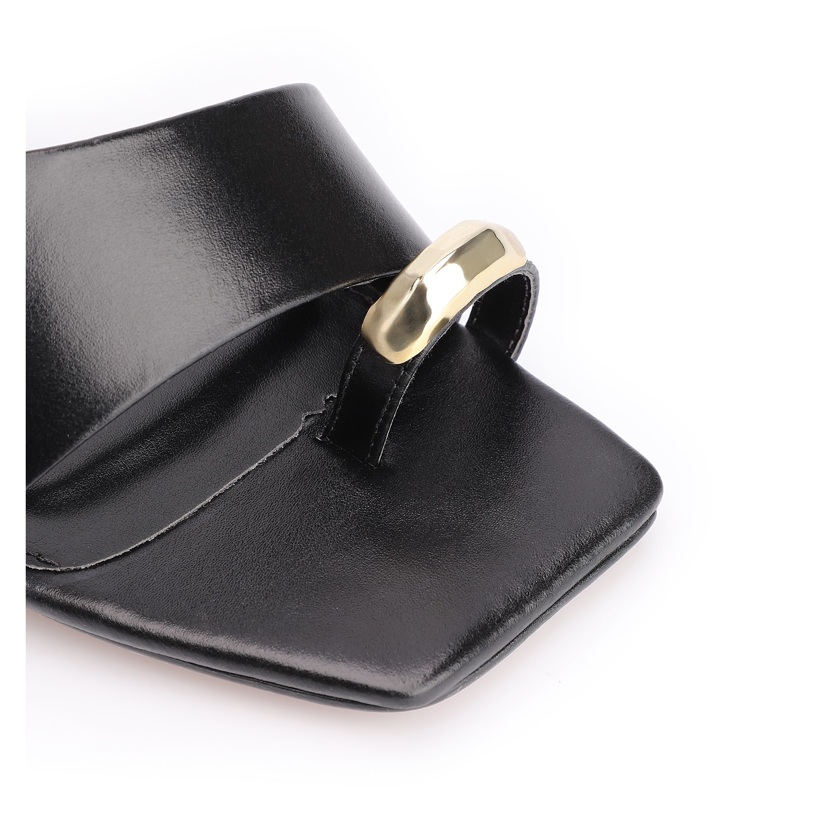 Sandália Toe Ring Couro Preto