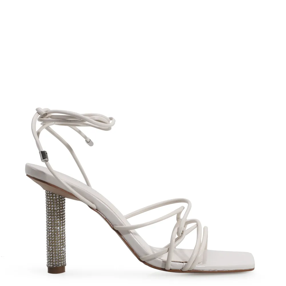Sandália Verniz Off White - imagem 2