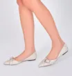 Sapatilha Couro Off White - imagem 2
