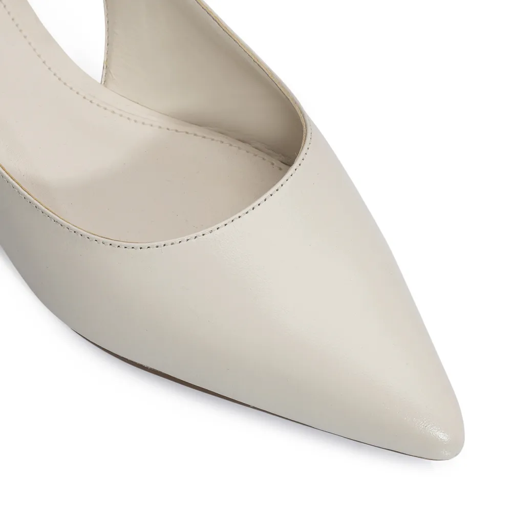 Sapatilha Couro Off White - imagem 7