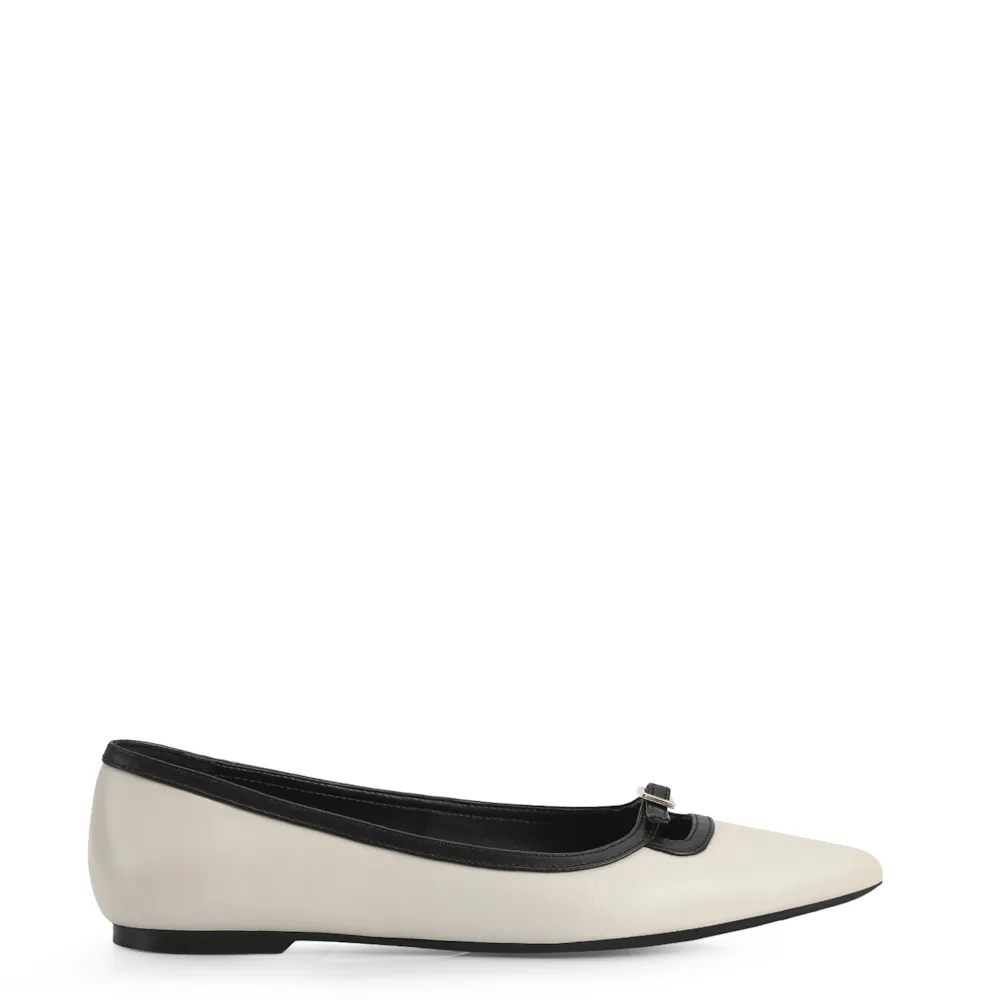 Sapatilha Couro Off White/Preto - imagem 2