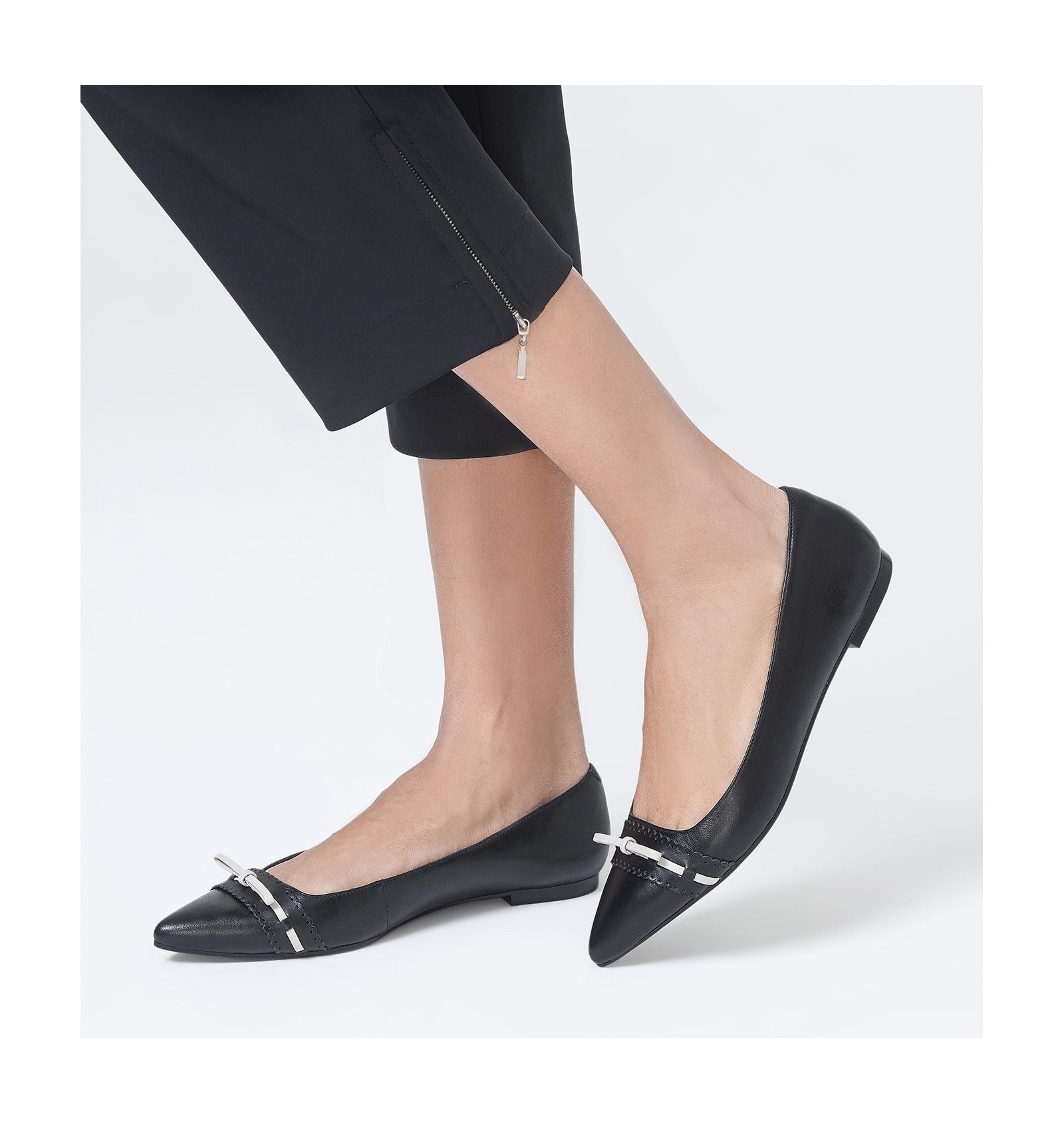 Sapatilha Couro Preto/Off White