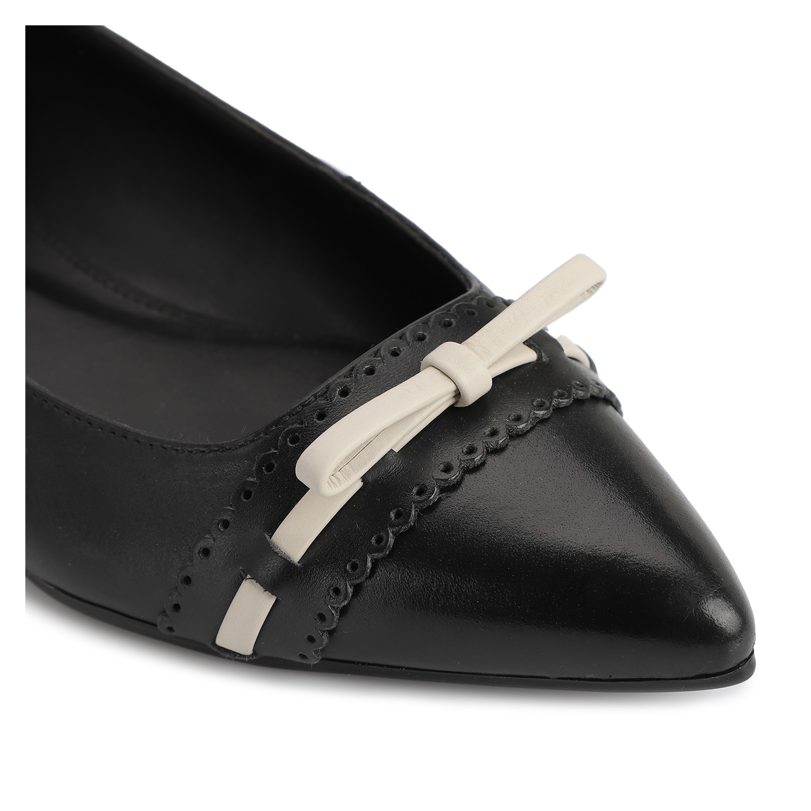 Sapatilha Couro Preto/Off White