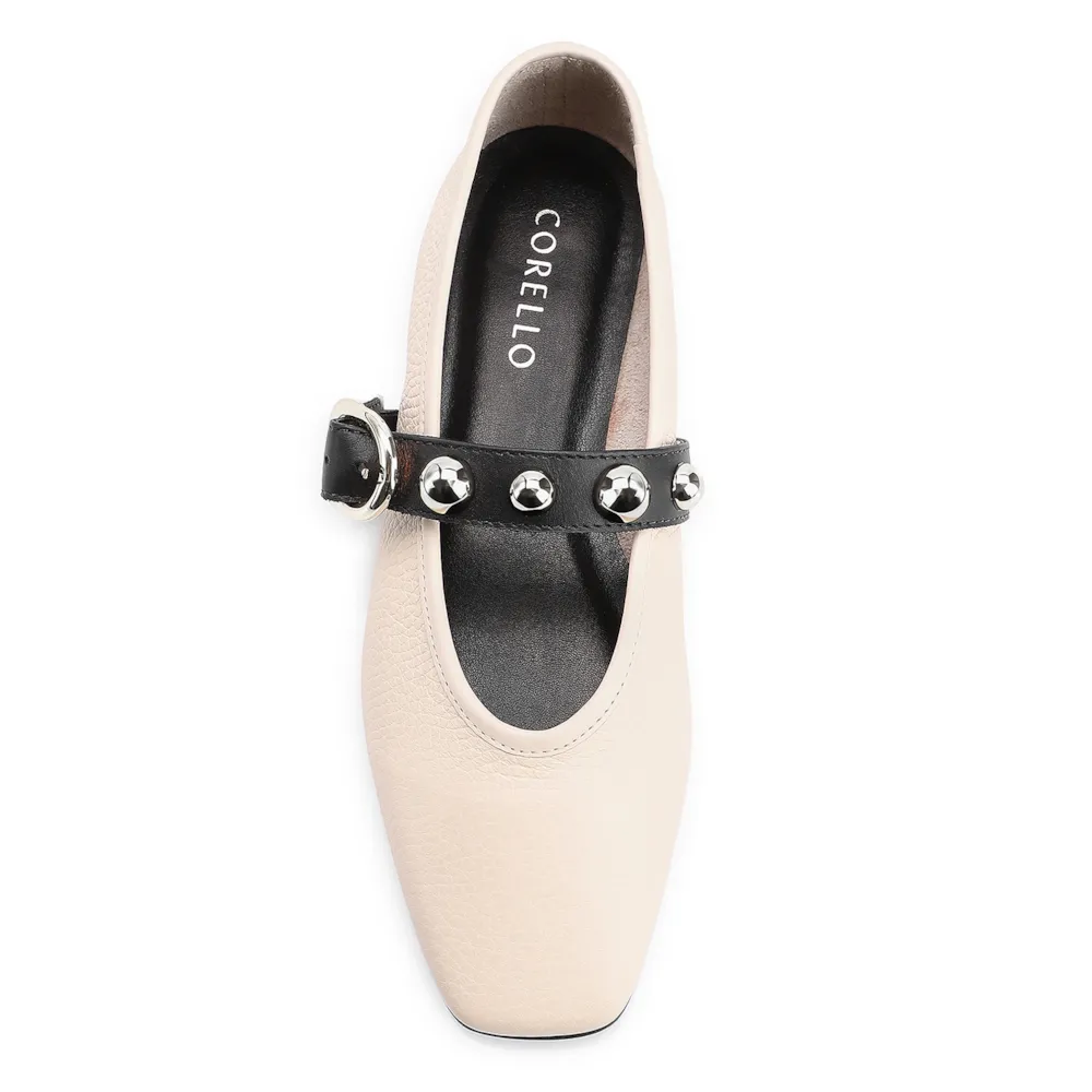 Sapatilha Esferas Couro Off White/Preto Fivela - imagem 6