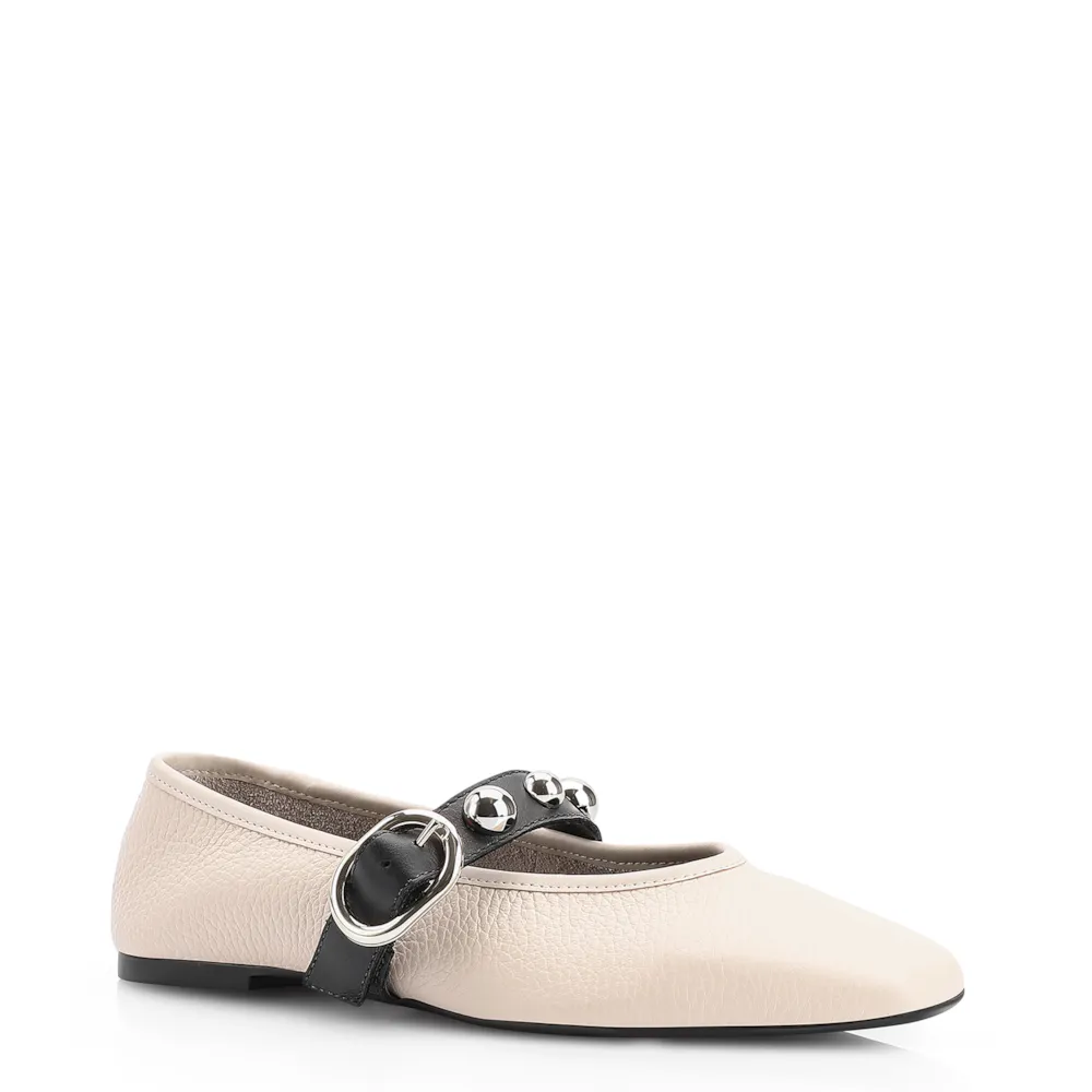 Sapatilha Esferas Couro Off White/Preto Fivela