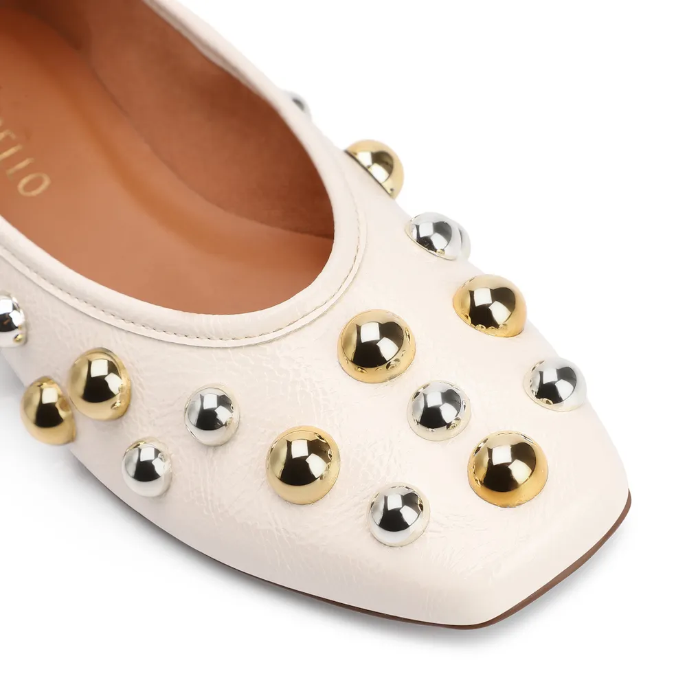 Sapatilha Esferas Verniz Off White - imagem 7