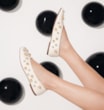 Sapatilha Esferas Verniz Off White - imagem 2