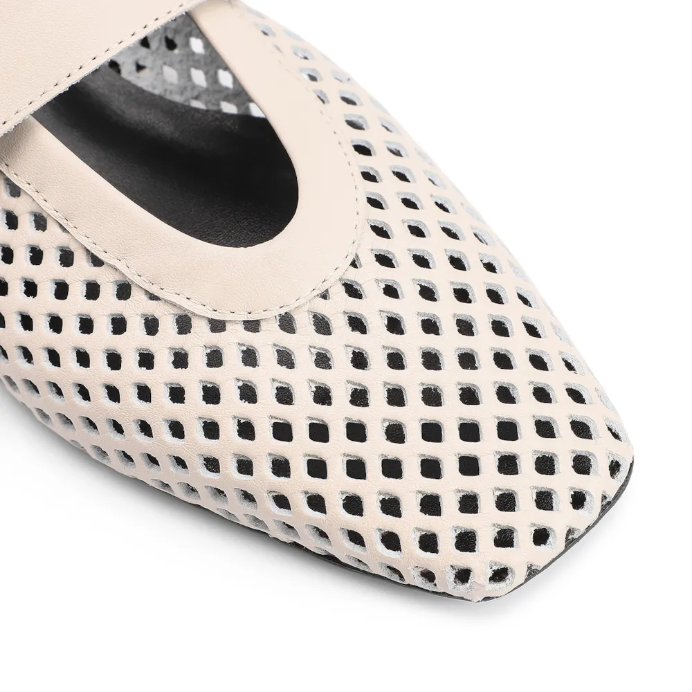 Sapatilha Fivela Couro Off White - imagem 7
