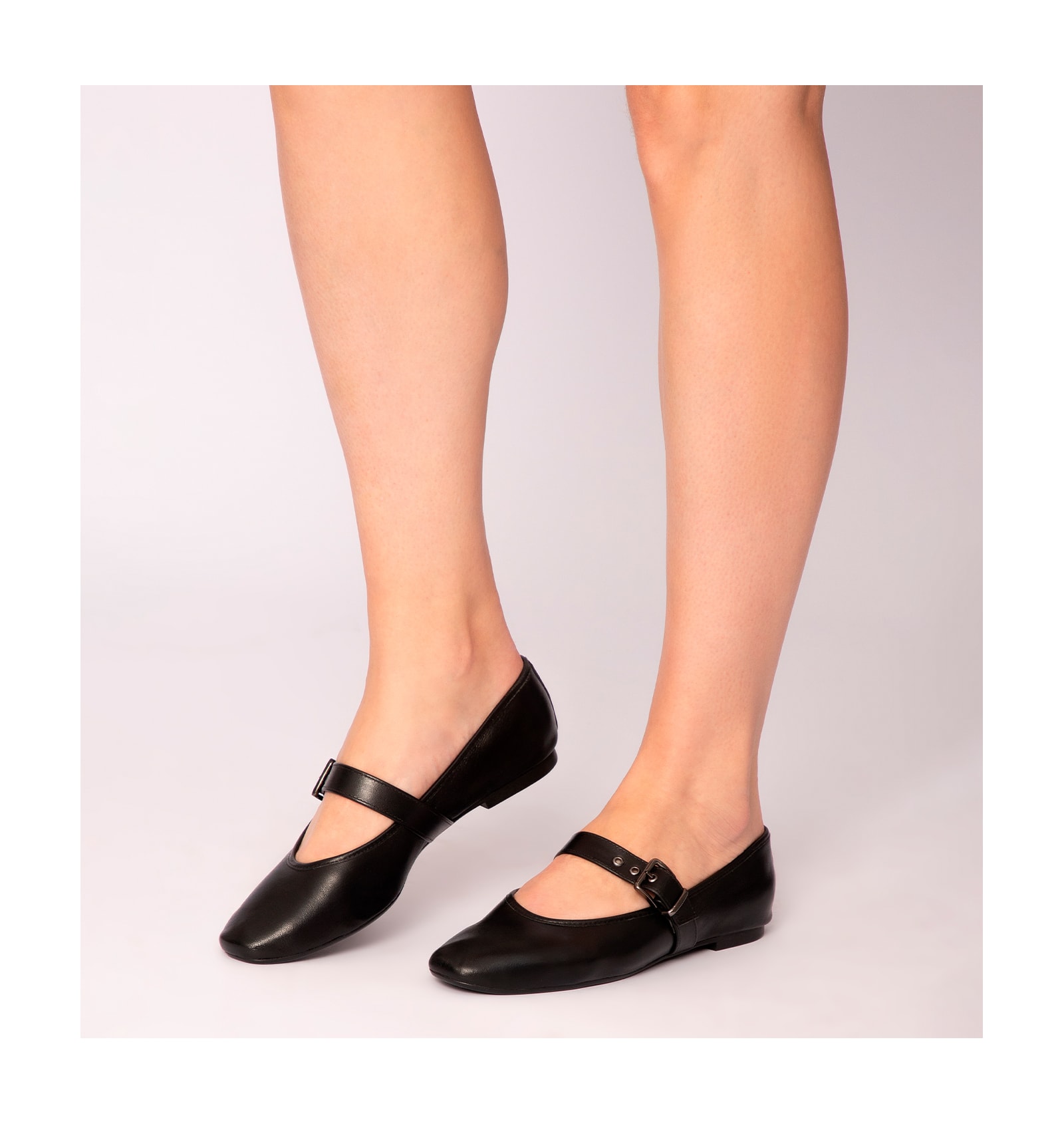 Sapatilha Fivela Couro Preto