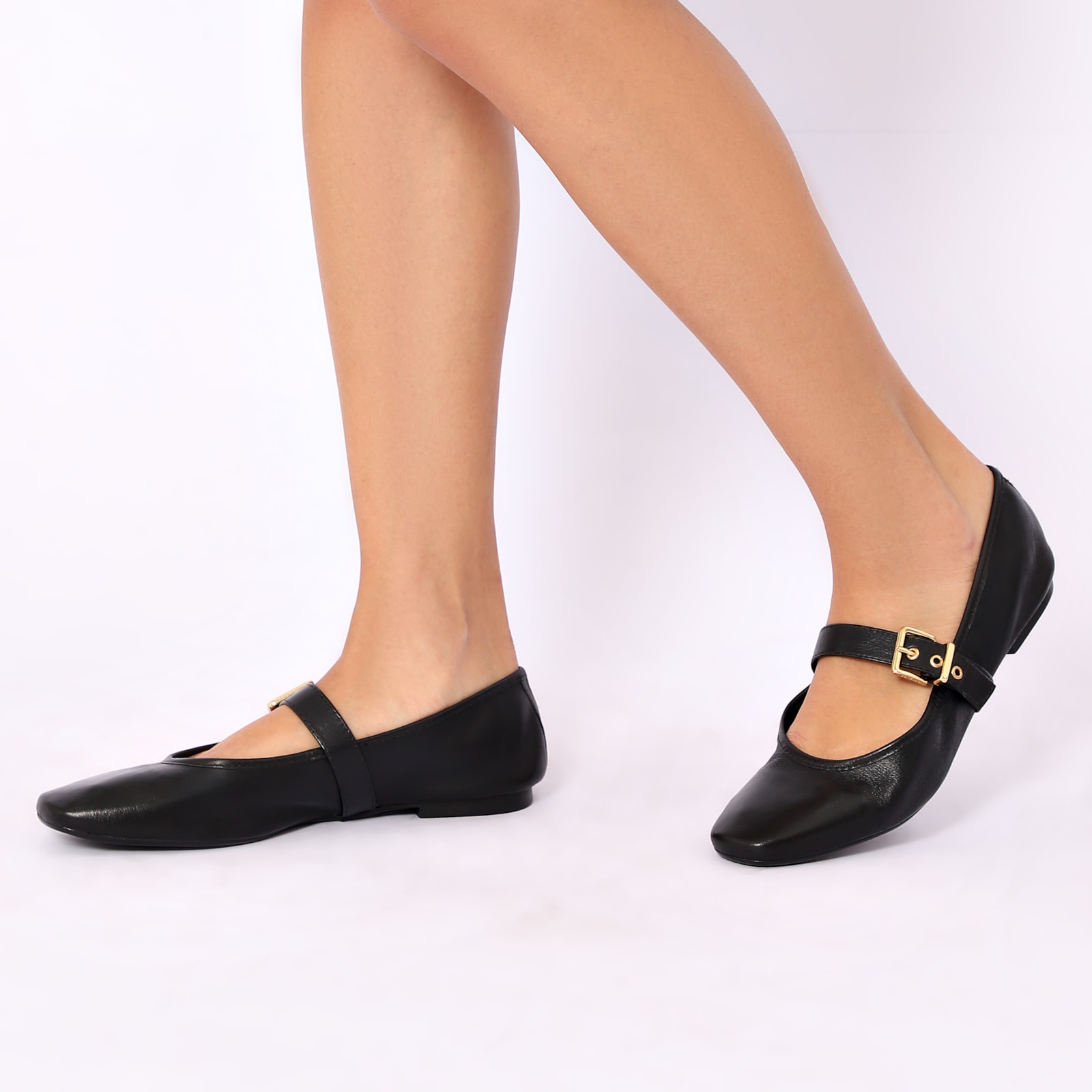 Sapatilha Fivela Couro Preto