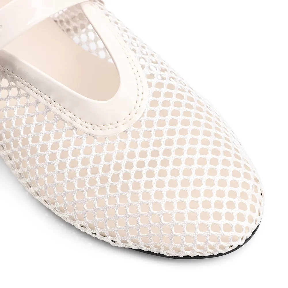 Sapatilha Fivela Tela/Verniz Off White - imagem 6