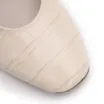 Sapatilha Off White Couro Croco Fivela Dourada - imagem 6