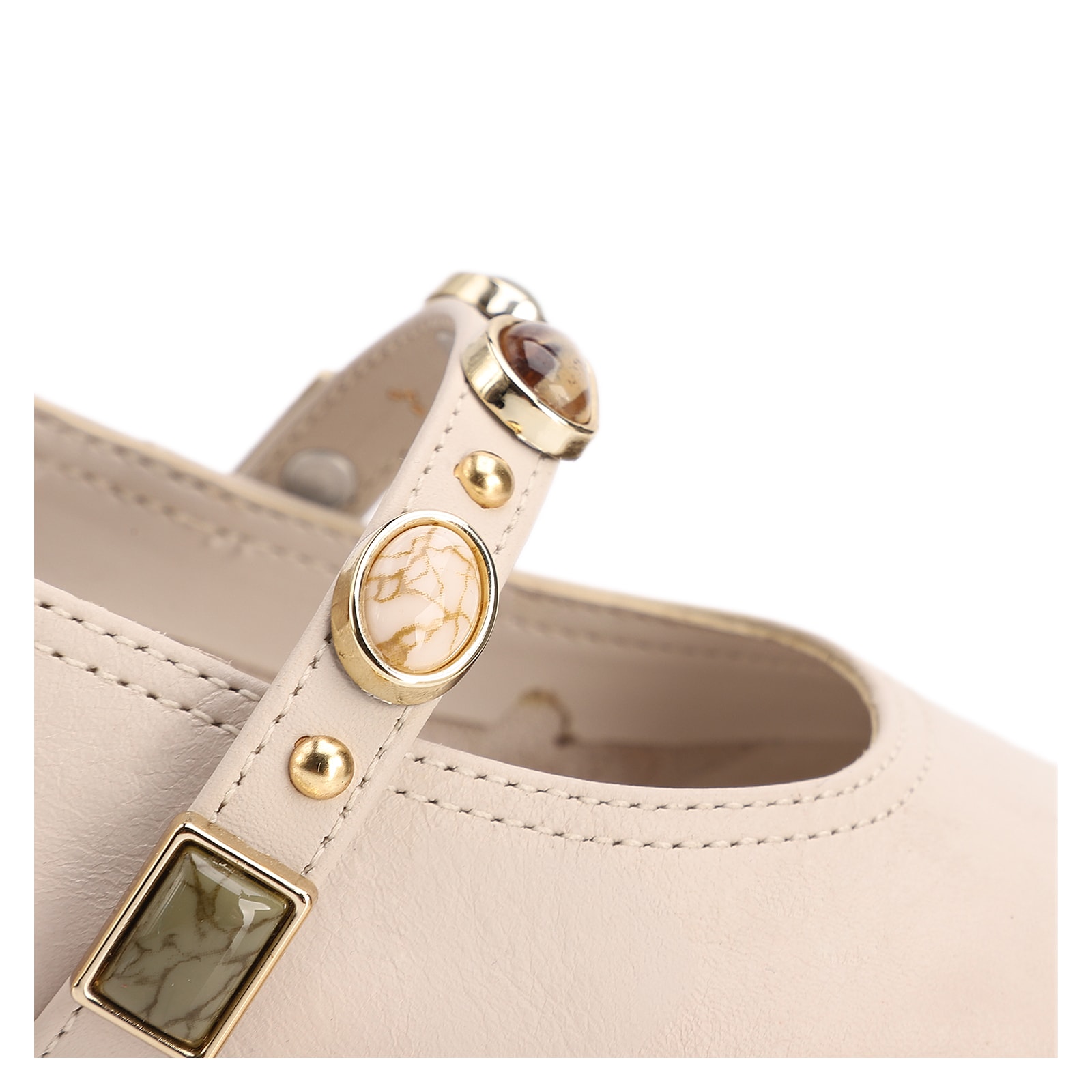 Sapatilha Off White Couro Pedras