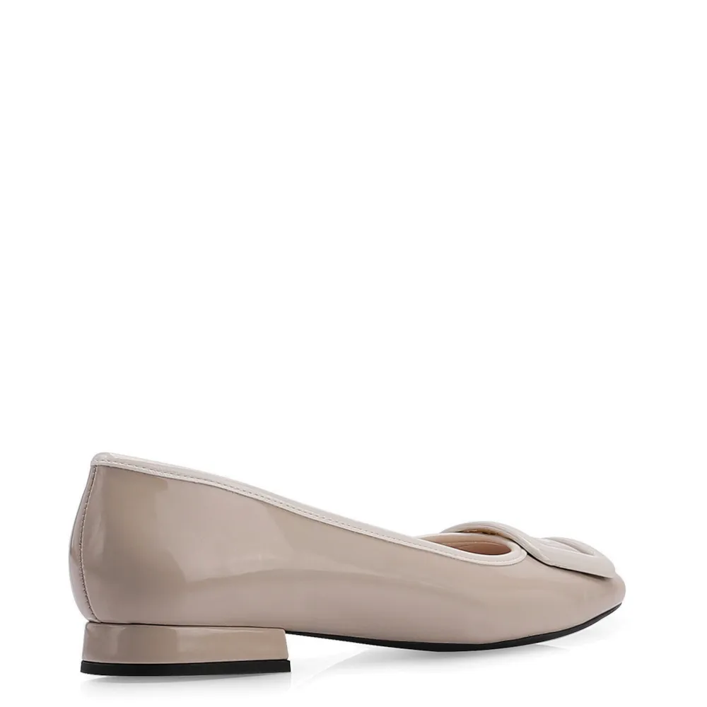 Sapatilha Verniz Bege/Off White - imagem 3