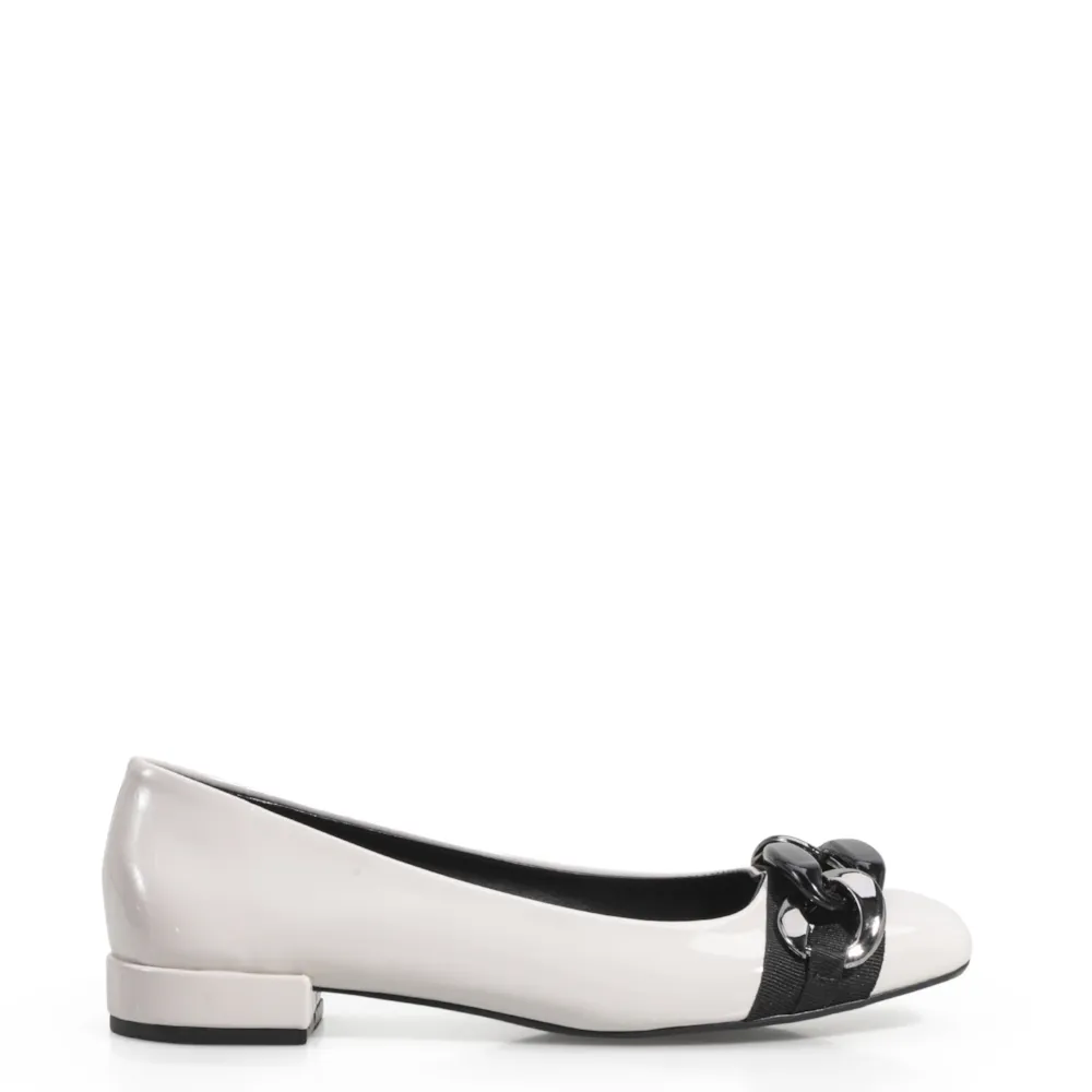 Sapatilha Verniz Off White - imagem 3