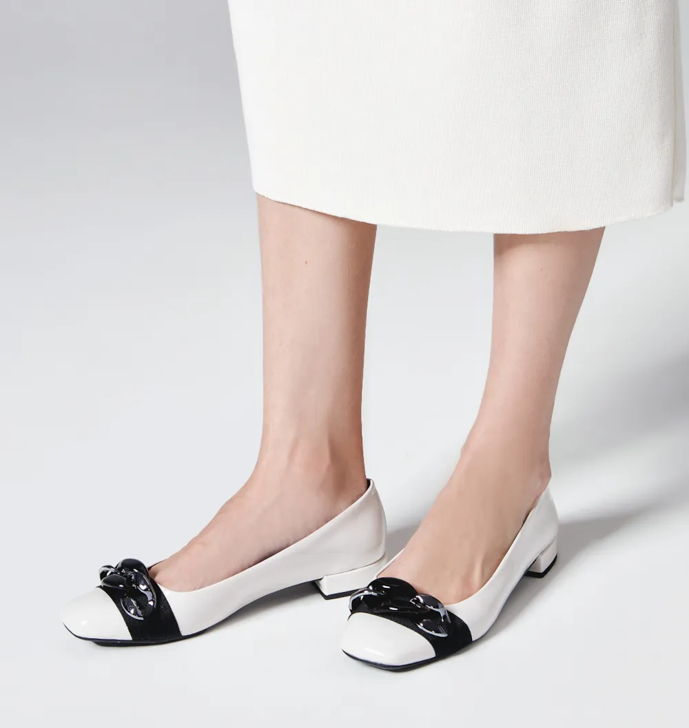 Sapatilha Verniz Off White - imagem 2