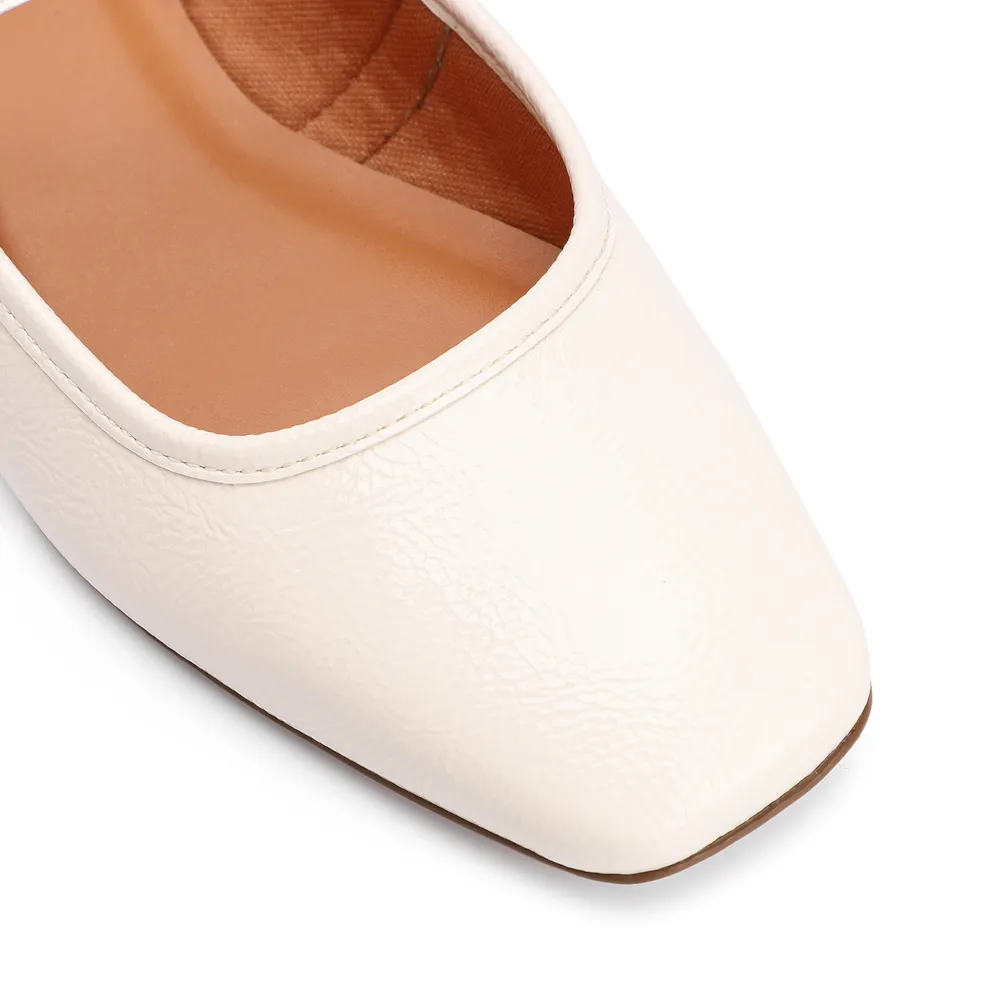 Sapatilha Verniz Off White - imagem 6