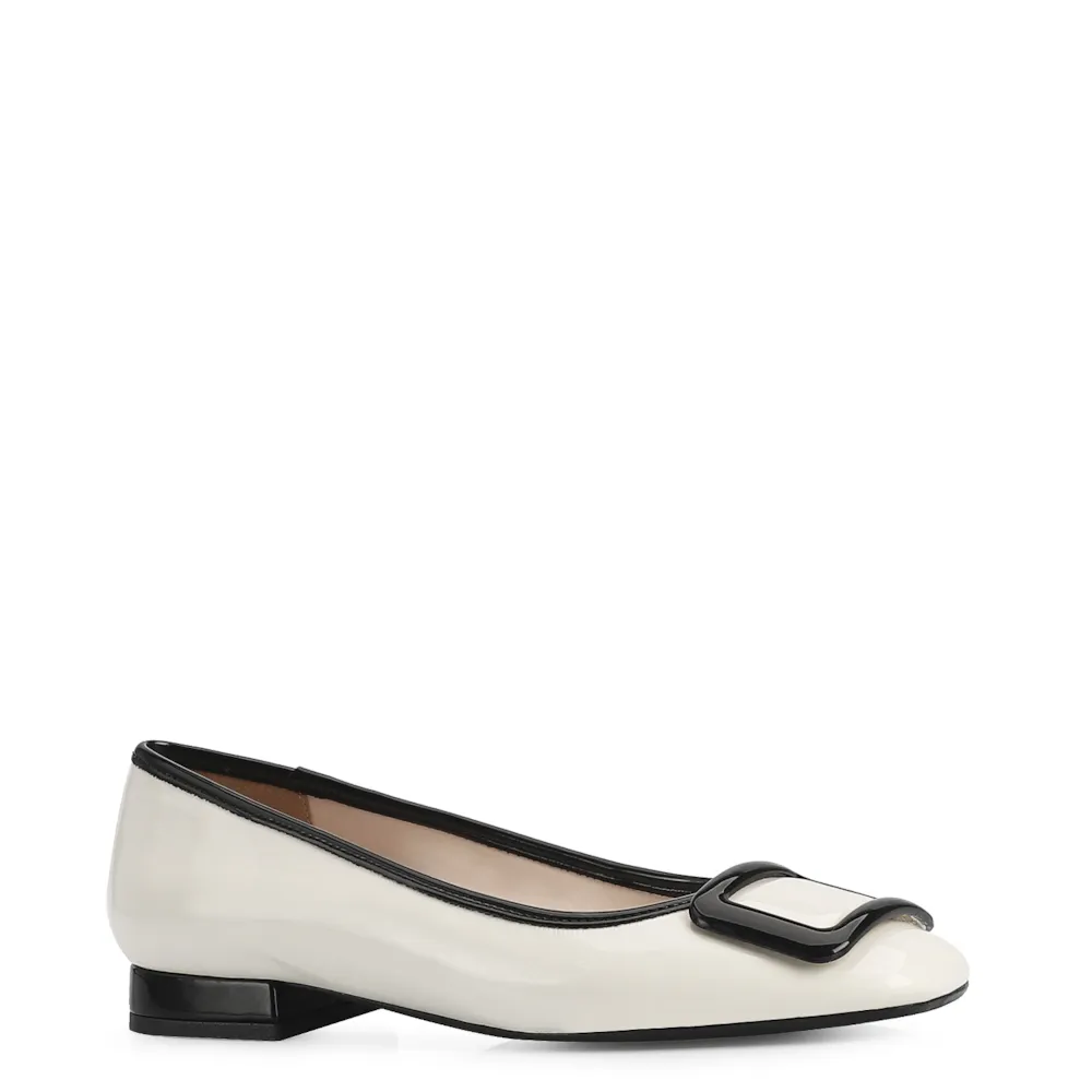 Sapatilha Verniz Off White/Preto