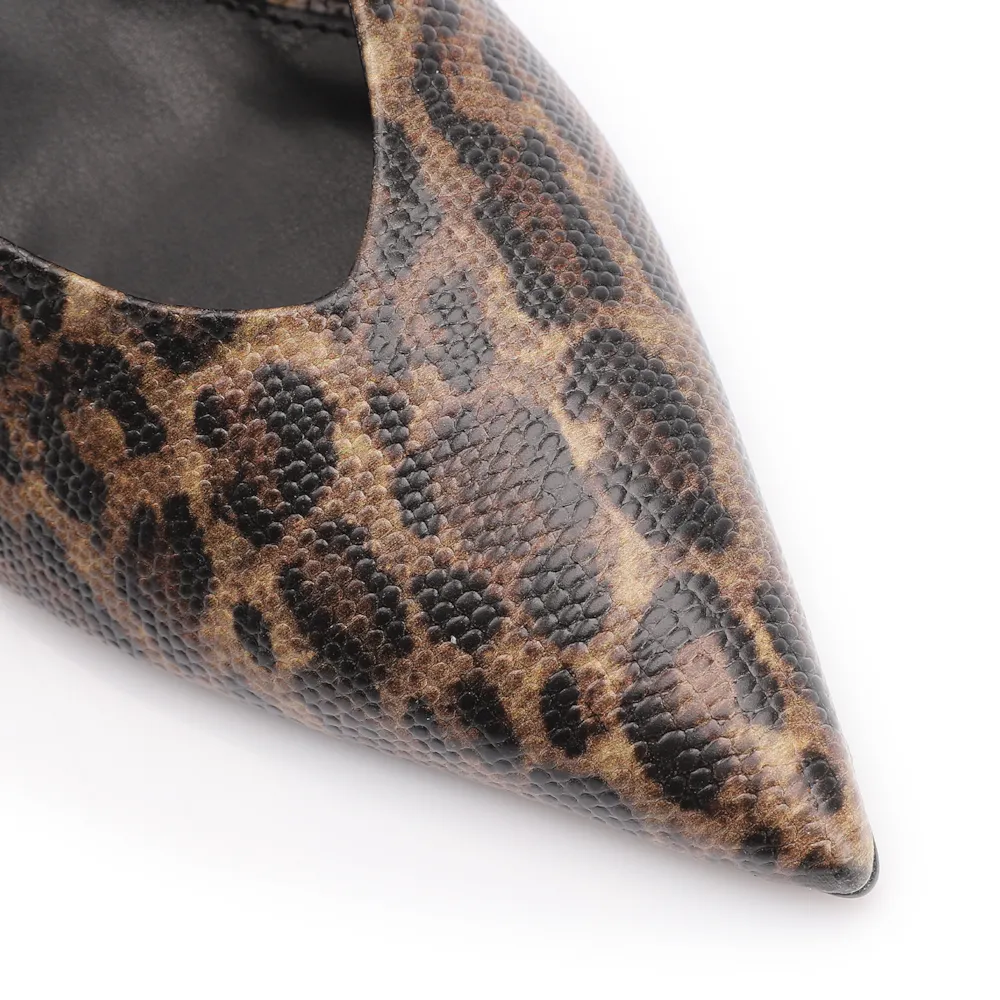 Scarpin Alt Bege/Preto - imagem 6